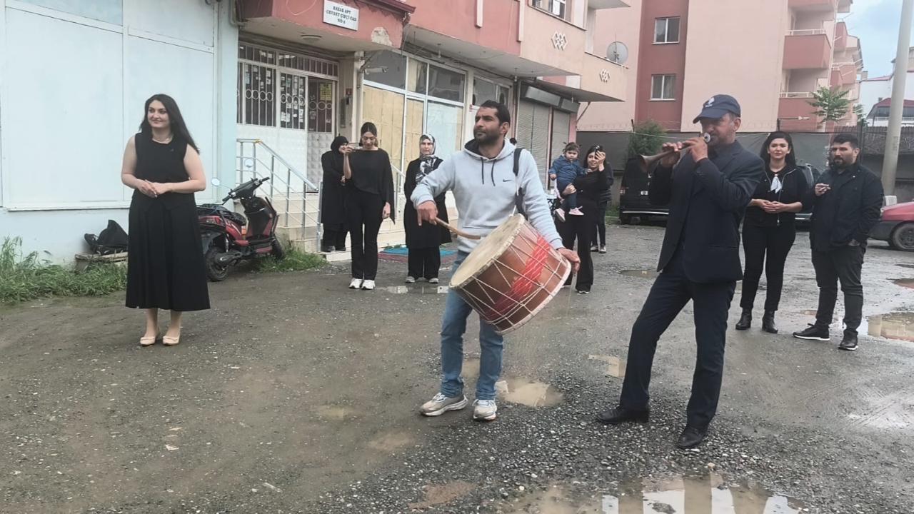 Iğdır’da ‘Gelin Koçu’ Telaşı: Davul Ve Zurnacılar Zamanla Yarıştı!