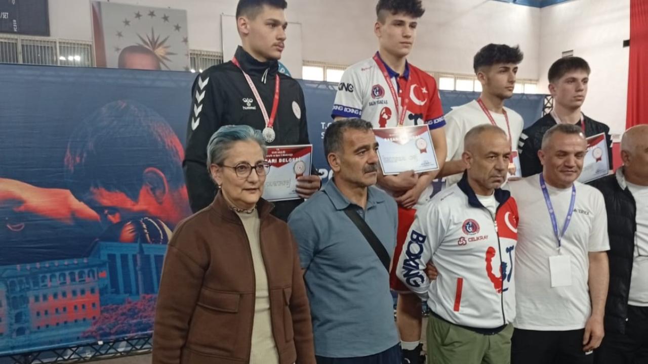 Iğdır’ın Genç Yeteneği Türkiye İkincisi: Malik Ejder Dağdelen’den Büyük Başarı!