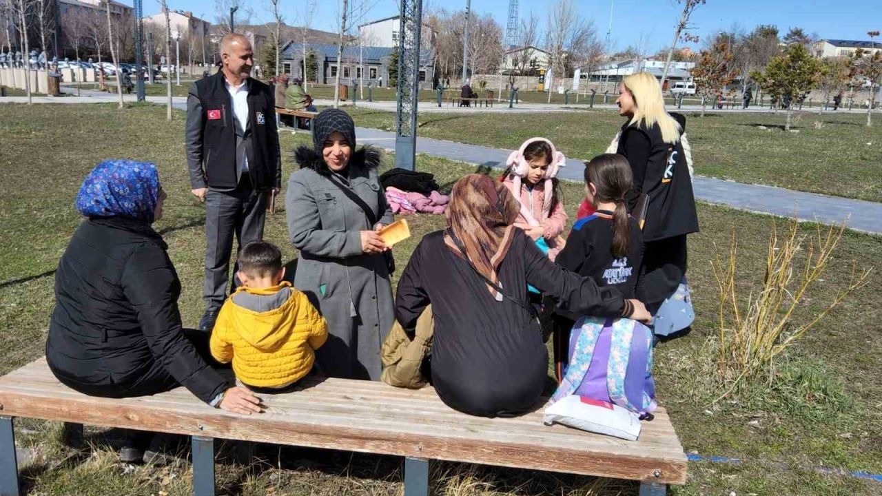 Kars Valiliği’nden "Şiddete Sıfır Tolerans" Seferberliği: KADES ve 6284 Sayılı Kanun Anlatıldı
