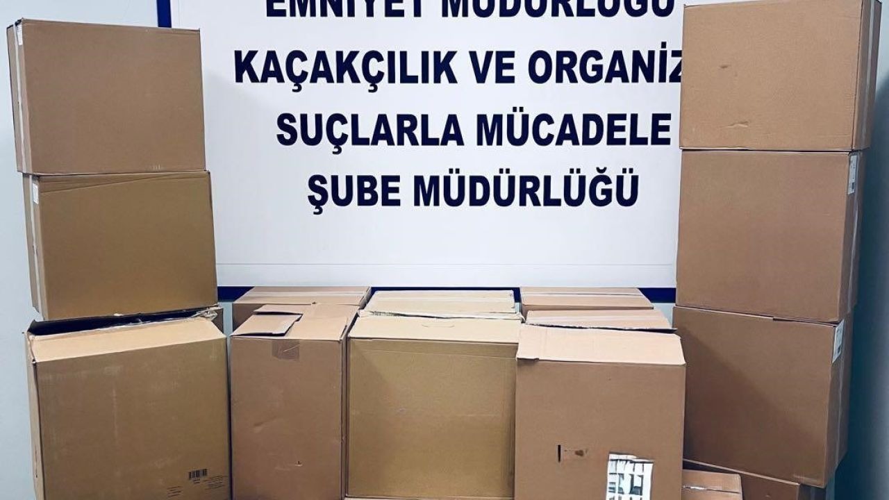 Muş'ta Kargo Operasyonu: 260 Bin Kaçak Makaron Ele Geçirildi