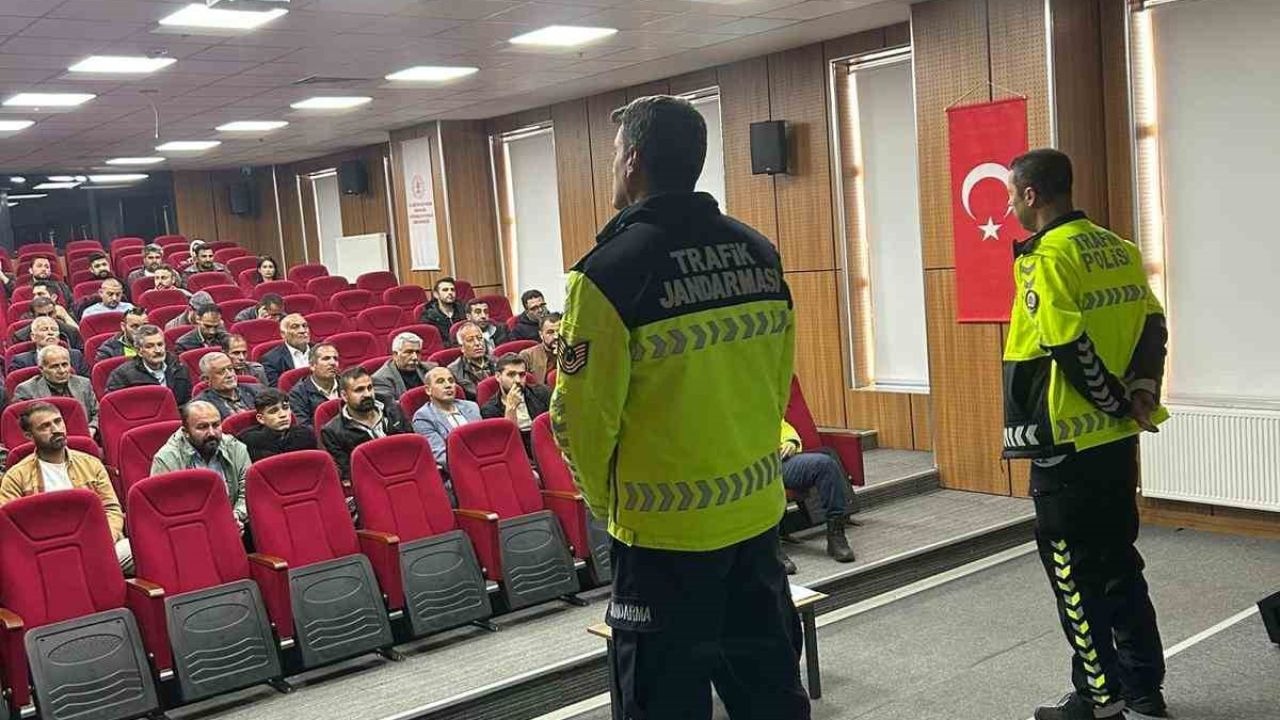 Patnos’ta Okul Servis Şoförlerine Kritik Eğitim: Öğrenci Güvenliği Ön Planda