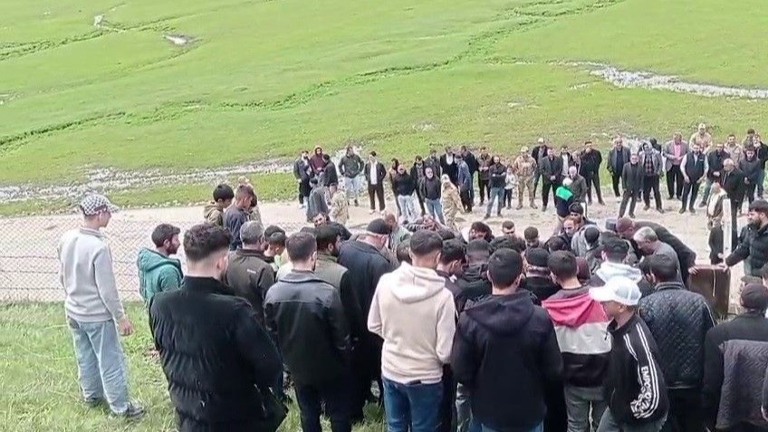 Tekman'da Yürek Yakan Ölüm: Salıncakta Sallanırken Dereye Düşen Asiye Boğuldu!
