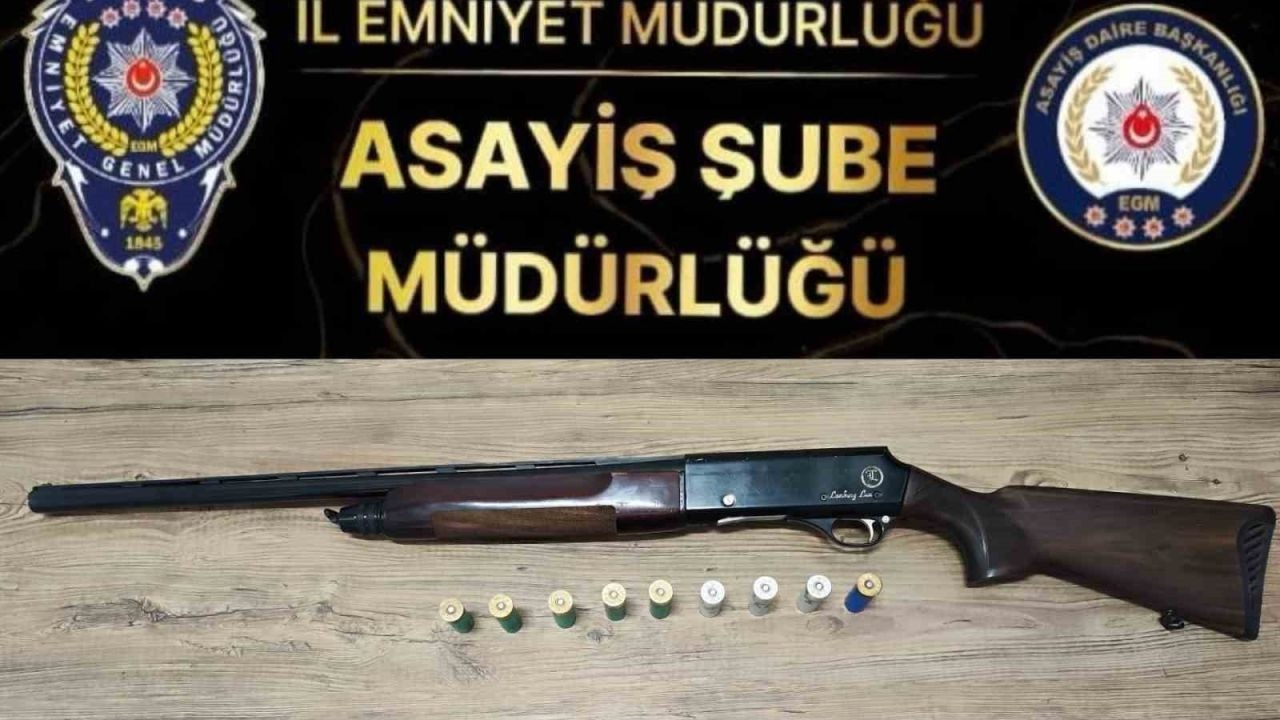 Üvey Kız Kardeşinin İş Yerini Basıp Ateş Açtı!