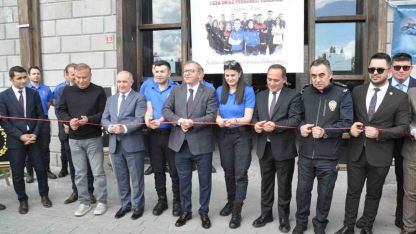 Kars’ta Anlamlı Sergi: Cezaevindeki Hükümlülerin El Emeği Eserleri Görücüye Çıktı