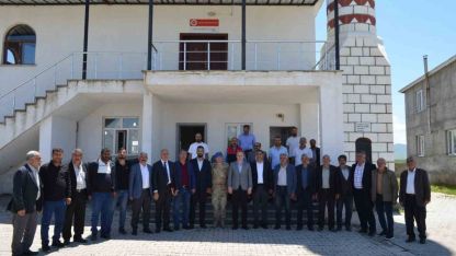 Muş'ta Devlet Vatandaşın Ayağına Gidiyor! Kaymakam Ömer Övünç Koşansu'dan Saha Çıkarması