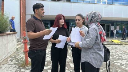 Okumanın Yaşı Yok! Dört Kişilik Aile YKS'ye Birlikte Girdi