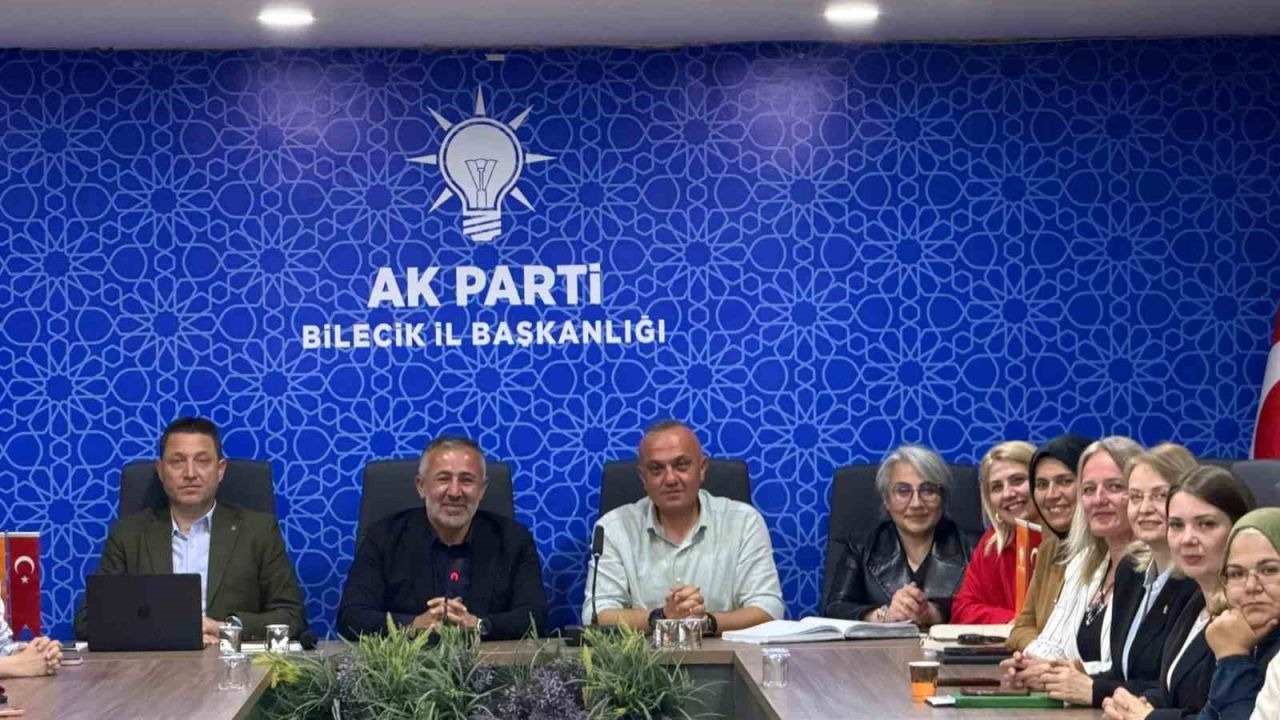 AK Parti Bilecik’te Yol Haritası Belli Oldu: İl Yönetim Kurulu Toplantısı Gerçekleştirildi