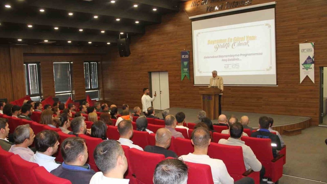 Aras Elektrik’te Geleneksel Bayramlaşma: Genel Müdür Fikret Akbaş’tan İnsan Kaynağı Vurgusu