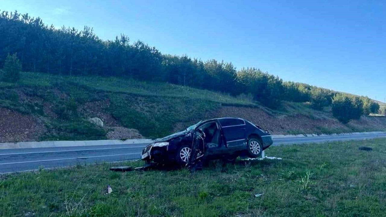 Ardahan-Göle Karayolunda Feci Kaza: Kontrolden Çıkan Otomobil Devrildi, 25 Yaşındaki Genç Kurtarılamadı