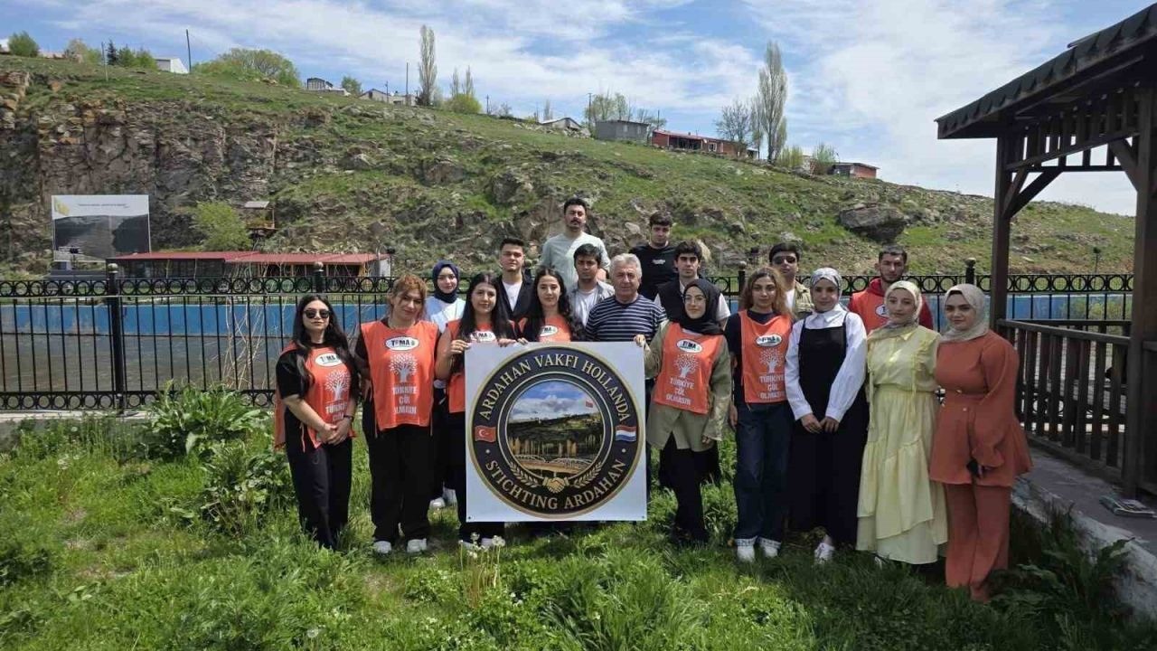 Ardahan’da Avrupa’dan Memlekete Yeşil Köprü: Gurbetçilerin Desteğiyle Fidanlar Toprakla Buluştu