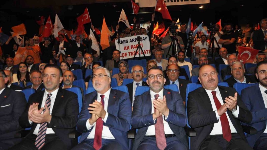 Bakan Işıkhan Kars'ta Konuştu: Küresel Aktör Haline Geldik