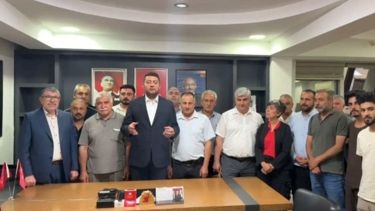 CHP Malatya'da Kriz: Yeni Başkan Binaya Çilingirle Girdi