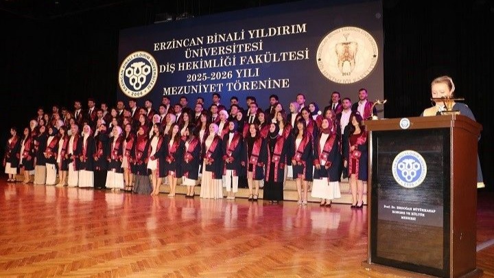 Erzincan'da Mezuniyet Gururu: 82 Diş Hekimi Uğurlandı