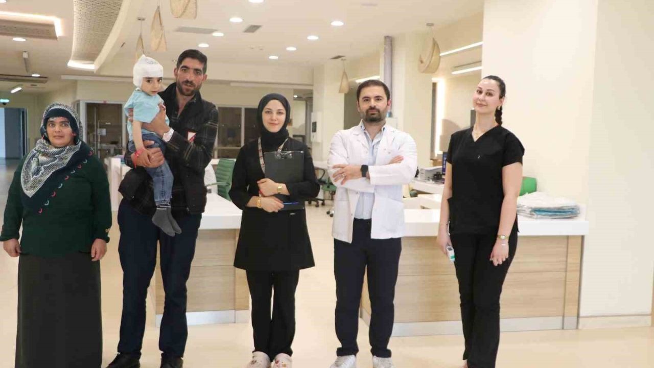 Erzurum Şehir Hastanesinde Bir İlk: 3 Yaşındaki Miran’a Biyonik Kulak Ameliyatı