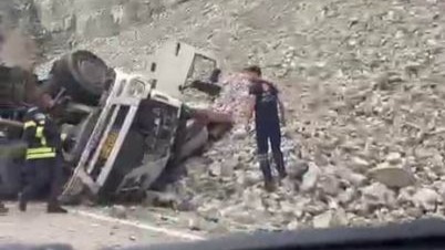 Erzurum’da Tırdan Kaçarken Şarampole Uçtular: 1 Ölü, 2 Yaralı