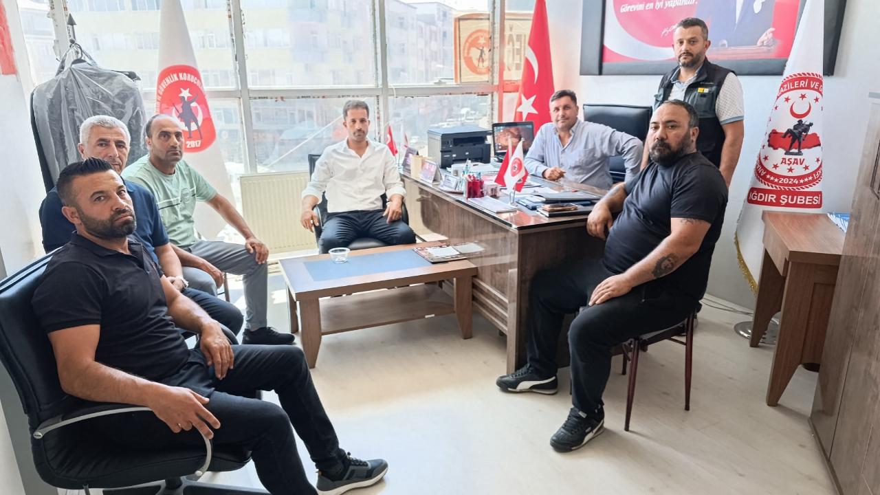 Iğdır Güvenlik Korucuları Derneği’nde Mehmet Abiş Güven Tazeledi