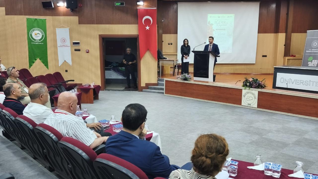 Iğdır Kayısısı Küresel Pazara Açılıyor: "81 İl 81 Ürün" Programına Seçildi!