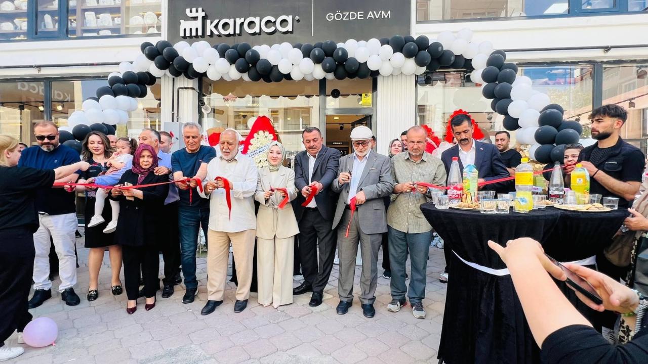 Iğdır'da Güçlü Yatırım: Karaca Shop Gözde AVM Hizmete Açıldı