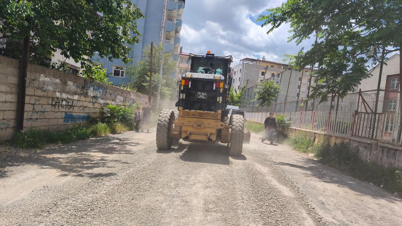 Iğdır’da Okul Çevrelerinde Yol Seferberliği: Belediye Ekiplerinden Kapsamlı Düzenleme
