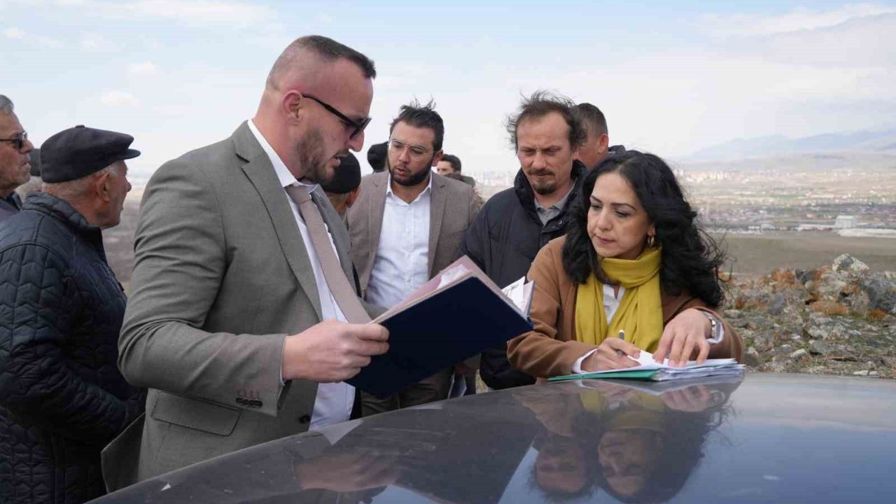 İki Belde Arasındaki 1 Milyon Metrekarelik Sınır Krizinde Son Nokta Konuldu