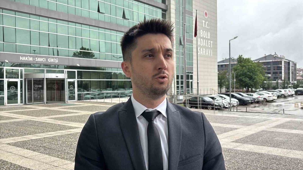 İki Böbreğini Kaybeden Yiğit’in Annesinden Adalet Çığlığı: "Her Gün 12 Saat Diyalize Giriyor"