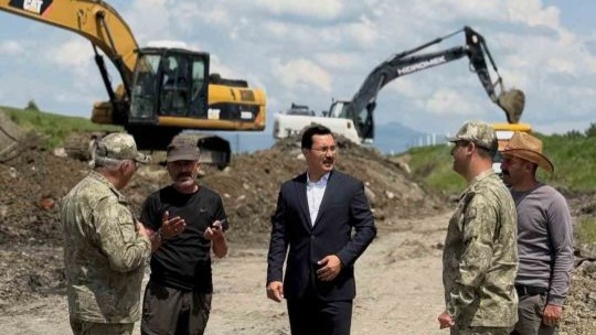 Kars Akyaka'da Demiryolu Hattına Kaymakam İncelemesi