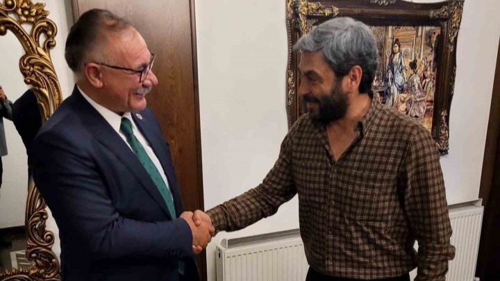 Kars'ta "Çırak" Dizisinin Setine Anlamlı Ziyaret