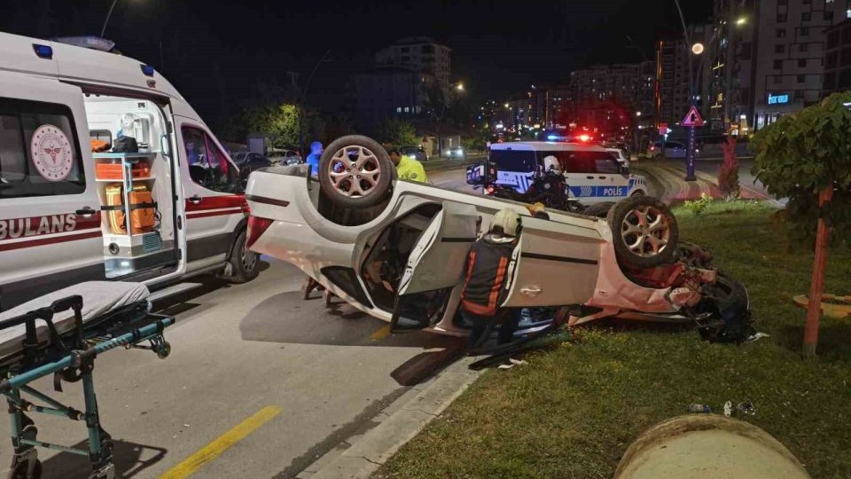 Malatya'da Otomobil Takla Attı: Tecde Mahallesi'nde Korkunç Kaza