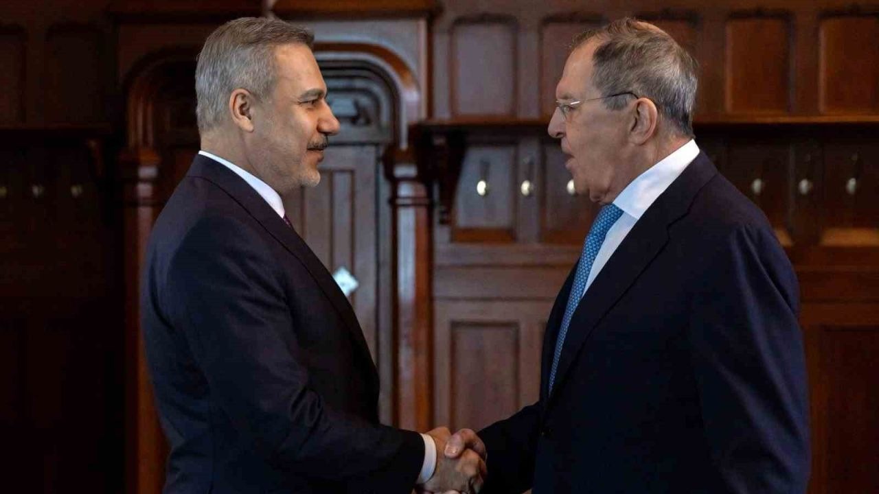 Moskova'da Kritik Zirve: Dışişleri Bakanı Hakan Fidan ile Rus Mevkidaşı Lavrov Baş Başa Görüştü