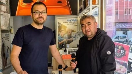 Muhtardan mahalle sakinlerine ücretsiz ses sistemi hizmeti