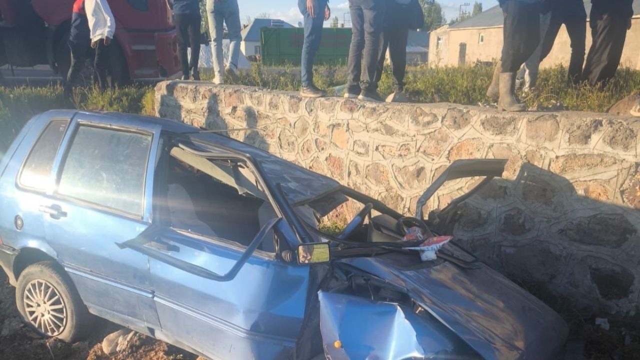 Muş-Bulanık Kara Yolunda Dehşet: Kontrolden Çıkan Otomobil Şarampole Yuvarlandı