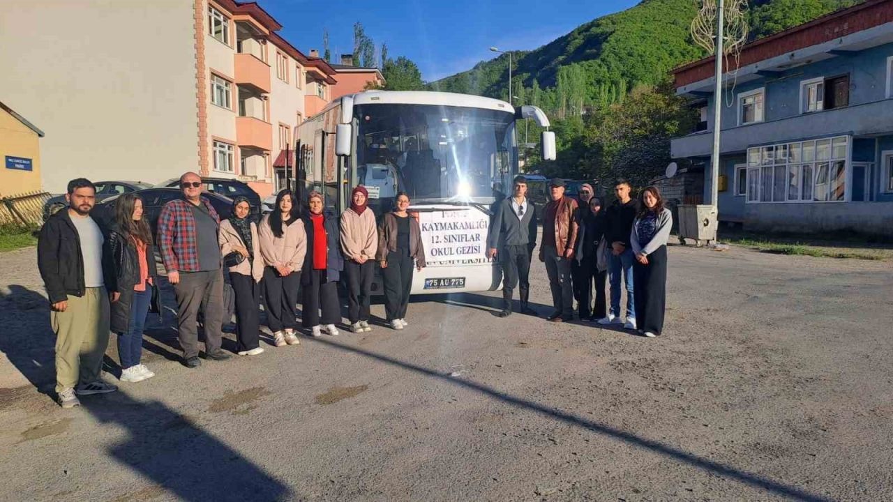 Posof’tan Rize’ye Moral Yolculuğu: YKS Öncesi Öğrencilere Kaymakamlıktan Büyük Jest