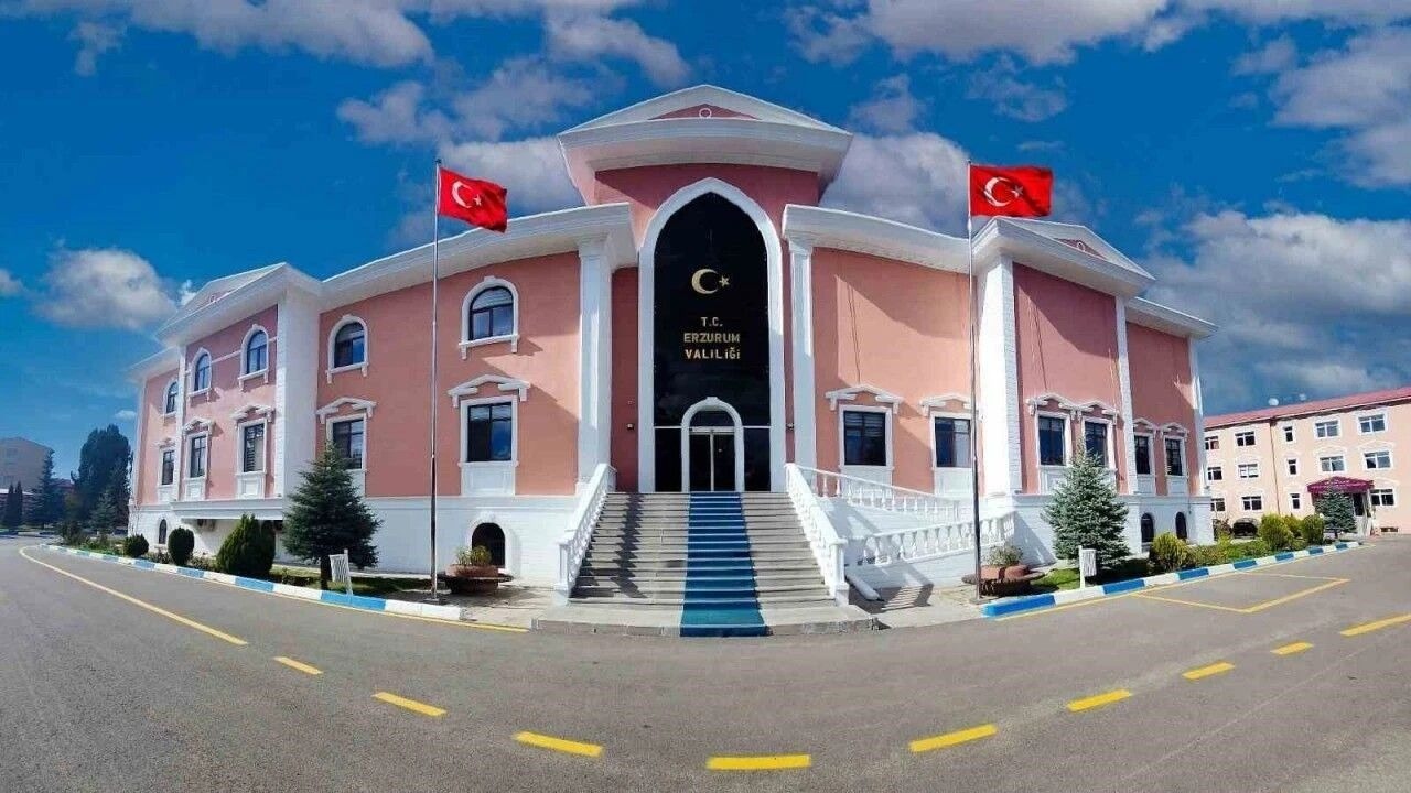 Sakın İnanmayın! Erzurum Valiliği Telefon ve Sosyal Medya Dolandırıcılarına Karşı Resmi Açıklama Yayınladı