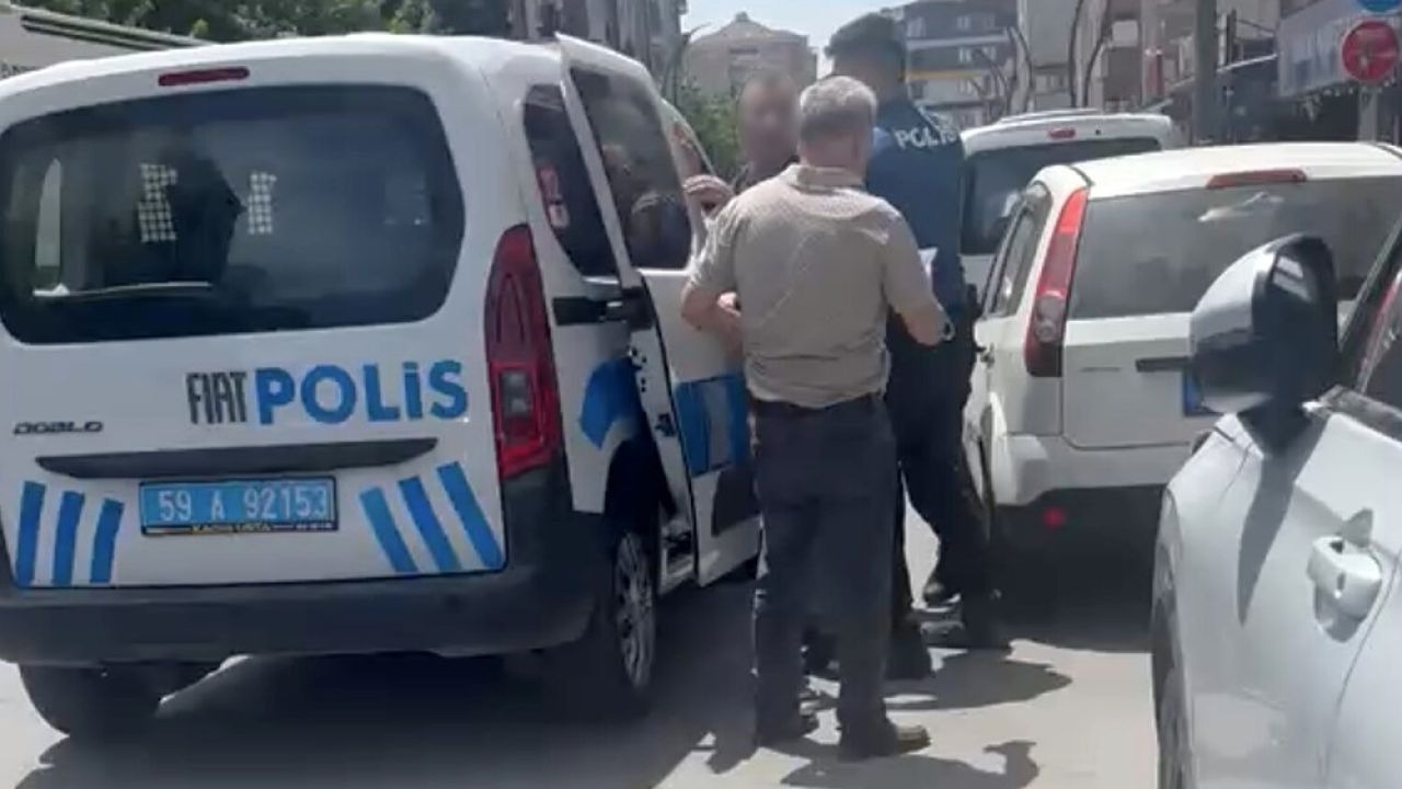 Sokak Ortasında Bıçaklı Hesaplaşma: Şüpheli Suç Aletiyle Yakalandı