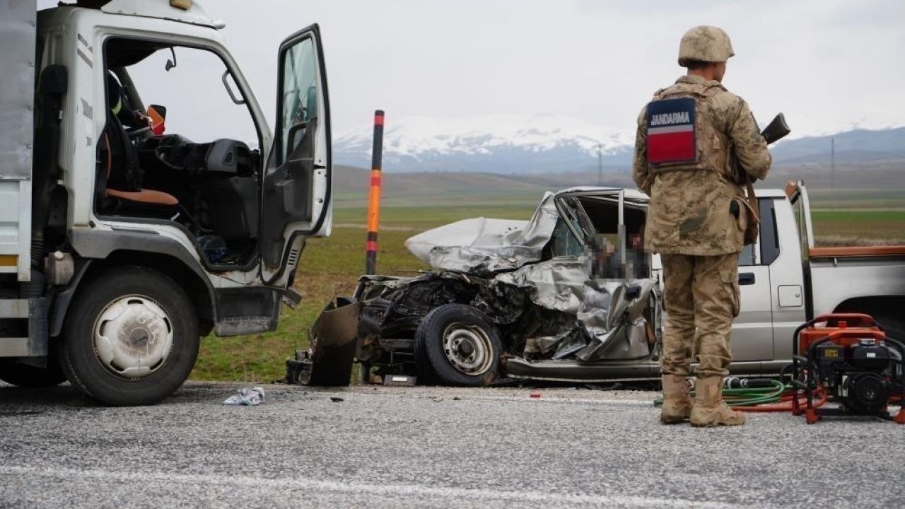 Son Dakika: Jandarma Genel Komutanlığı Erzurum Trafik İstatistiklerini Açıkladı