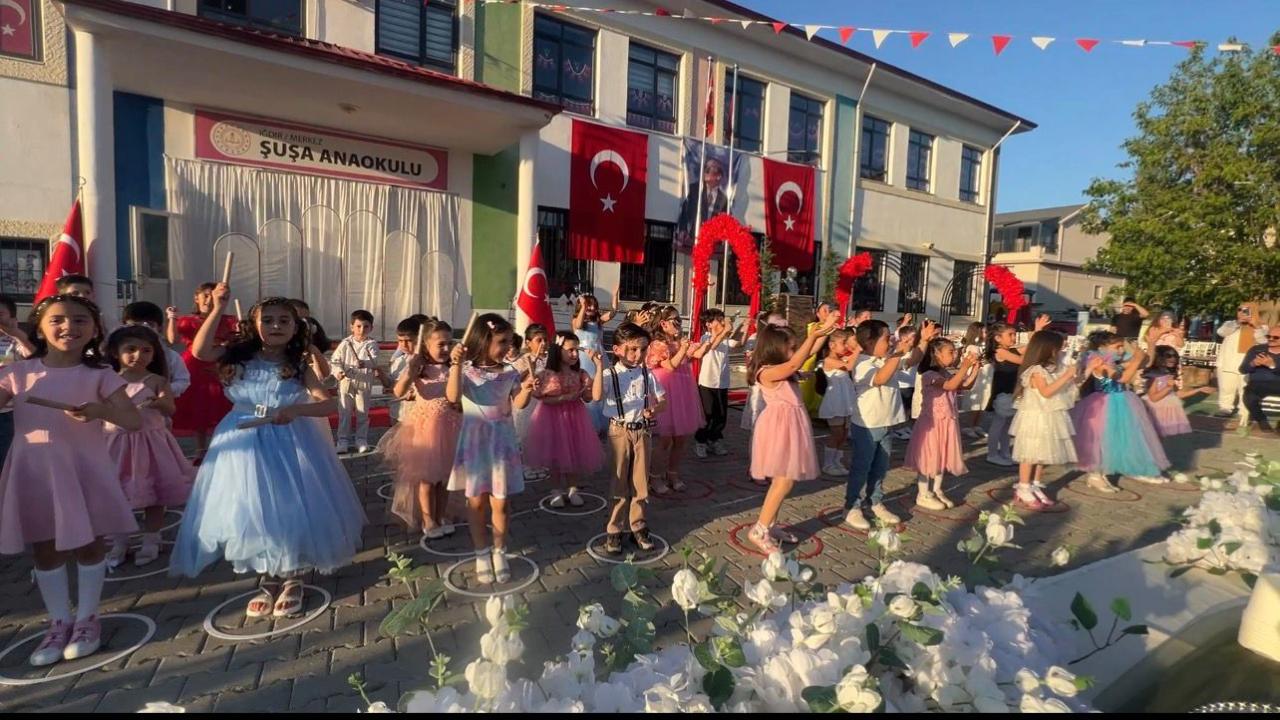 Şuşa Anaokulu’nda Mezuniyet Coşkusu: Minikler Kep Attı