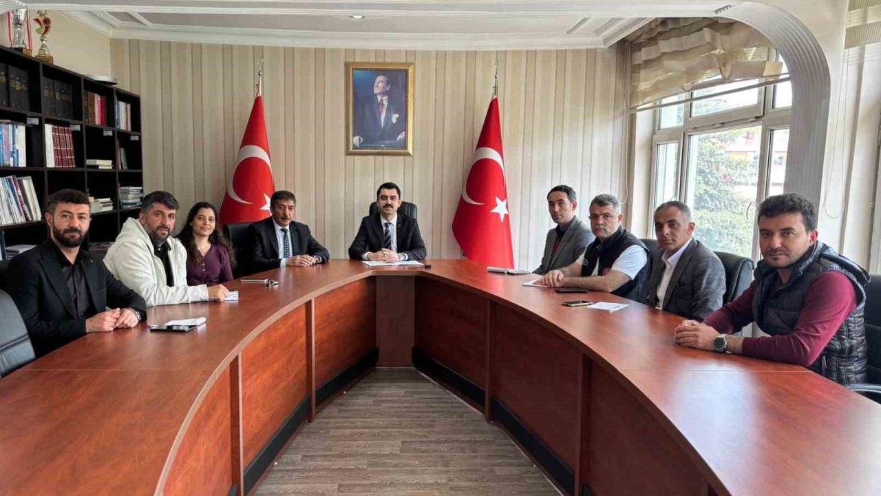 Susuz’da Kamu Yatırımları Masaya Yatırıldı: Kaymakam Tutal Başkanlığında Dev Koordinasyon Toplantısı