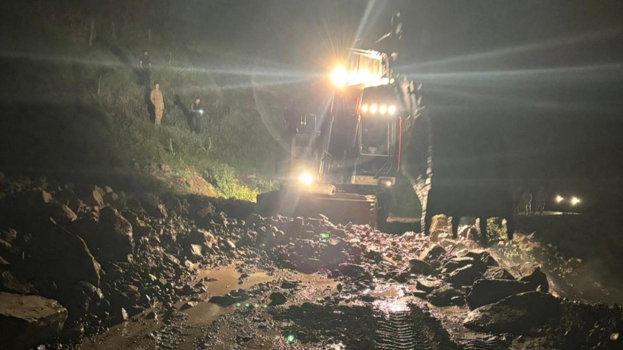 Tuzluca'da Sel Yolları Kapattı: Özel İdare Anında Harekete Geçti