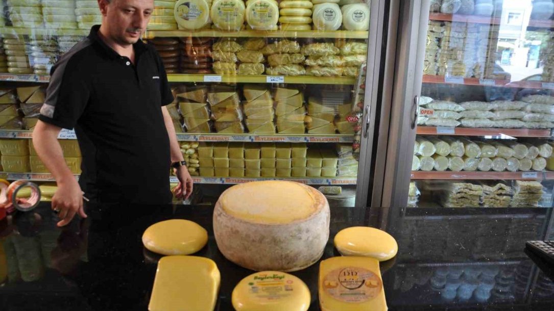 Vali Ziya Polat Açıkladı: Kars Kaşarı Avrupa Yolcusu!