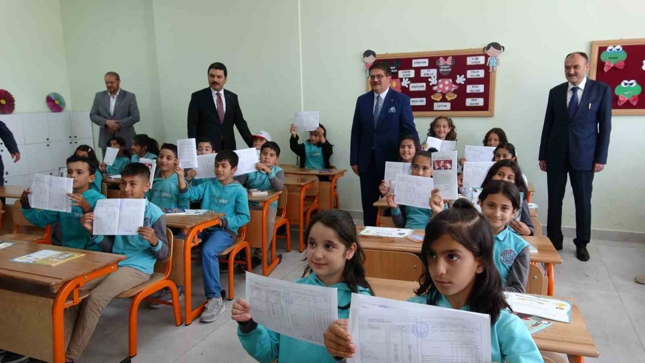 Van'da Karne Heyecanı: 275 Bini Aşkın Öğrenci Tatilde