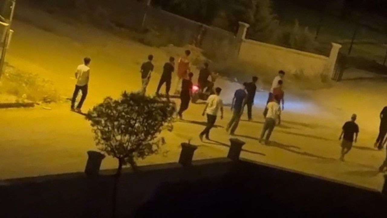 Yunus Emre Mahallesi’nde Gurup Tartışması Kanlı Bitti: Yaralılar Var