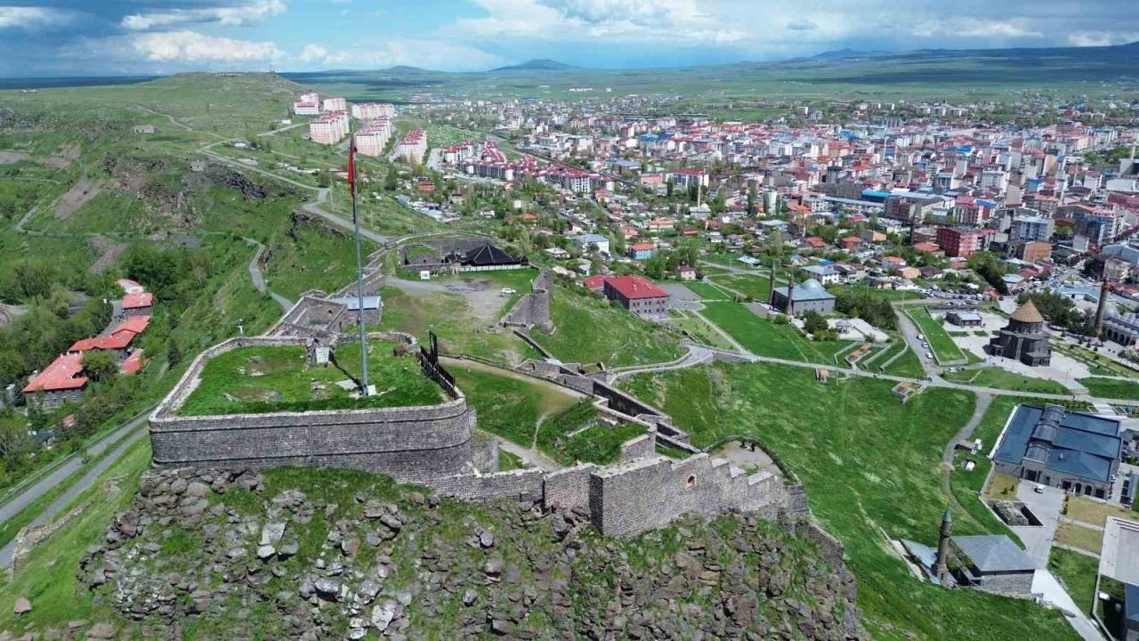 Zengezur Koridoru Öncesi Dev Adım: Kars’ta 2030 Kalkınma Manifestosu Açıklanıyor