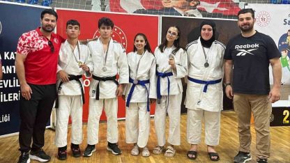 Ağrılı judocular Anadolu Yıldızlar Ligi grup müsabakalarında yarı finale yükseldi
