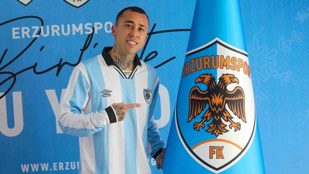 Erzurumspor FK’da iç transferde imzalar devam ediyor