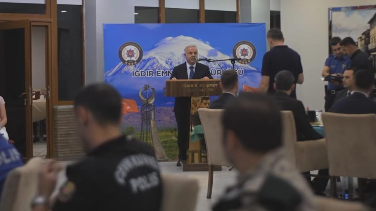 Iğdır'da Görev Yapan Polislere Anlamlı Veda Programı