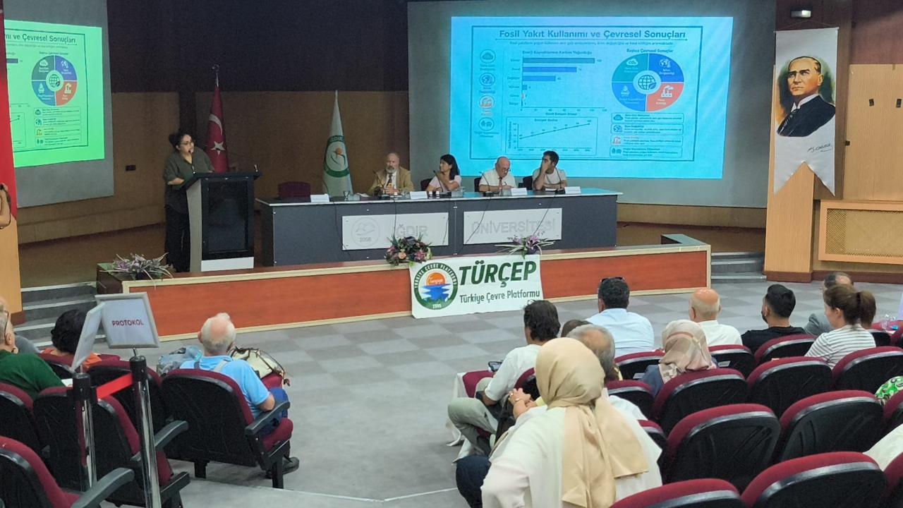 Iğdır’da Kritik Panel: Ermenistan’daki Saatli Bomba ‘Metzamor’ Masaya Yatırıldı