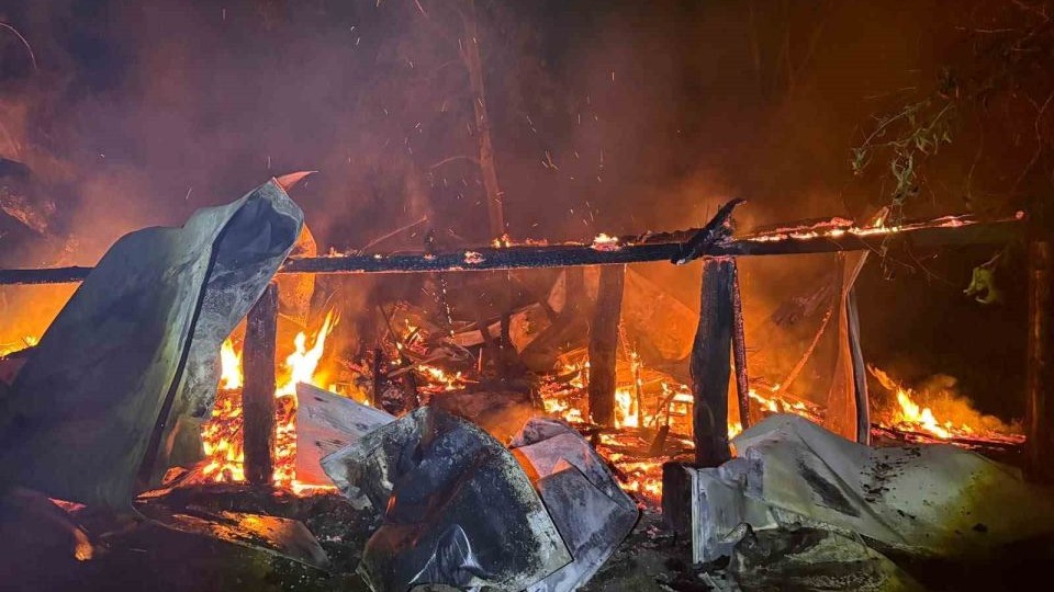 İnegöl'de Baraka Yangını: 60 Yaşındaki Adam Yanarak Öldü