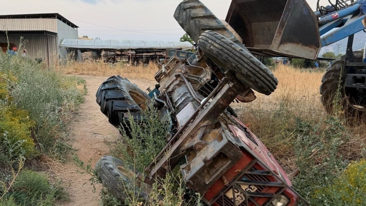 Traktör Devrildi: 16 Yaşındaki Ahmet Ö. Yaşam Mücadelesi Veriyor