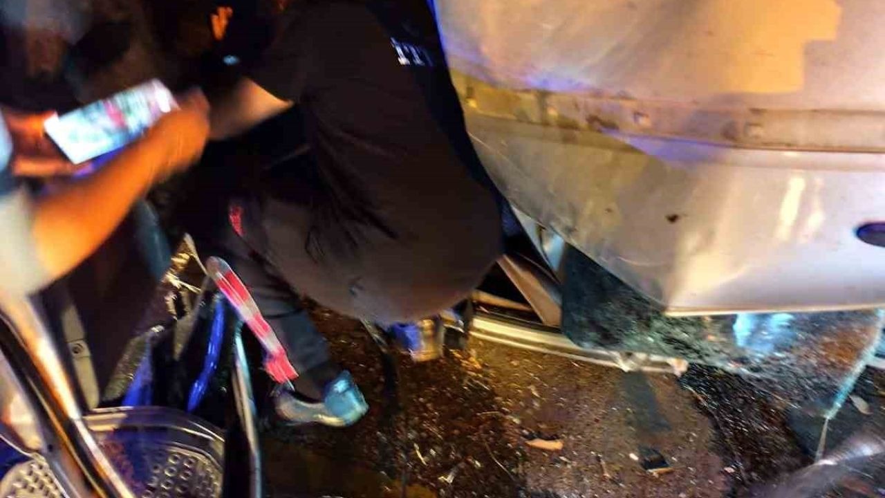Van-Özalp Karayolunda Gece Yarısı Dehşeti: Otomobil Takla Attı, 4 Yaralı