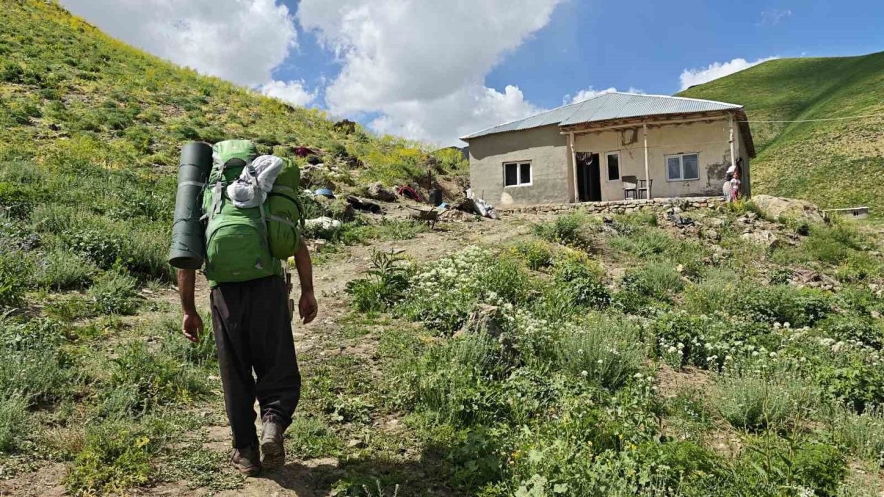 Van’da Doğa Harikası Keşif: Çatak’tan Gürpınar’a 25 Kilometrelik Zorlu Yürüyüş Tamamlandı